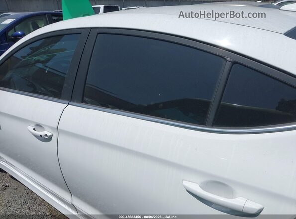 KMHD04LB1HU360125 2017 HYUNDAI ELANTRA Белый 