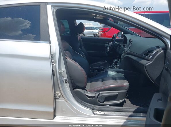 KMHD04LB1JU518632 2018 HYUNDAI ELANTRA Silver Widok wnętrza z przodu