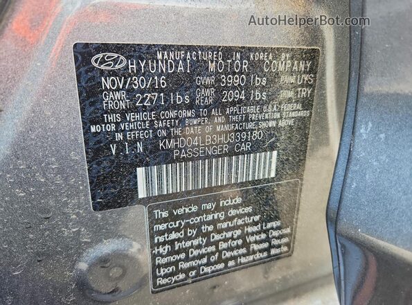 KMHD04LB3HU339180 2017 HYUNDAI ELANTRA Charcoal Widok komory silnika