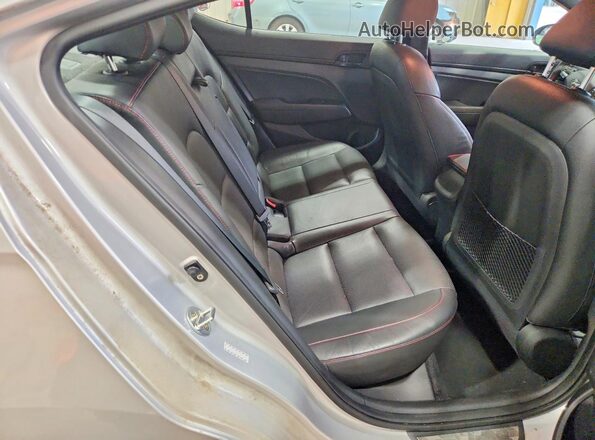 KMHD04LB5HU322817 2017 HYUNDAI ELANTRA Серебряный Вид задних сидений