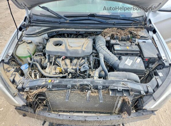 KMHD04LB7JU522927 2018 HYUNDAI ELANTRA Silver Rear interior view