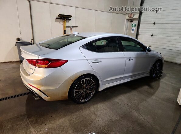 KMHD04LB9JU522251 2018 HYUNDAI ELANTRA Silver უკანა მარჯვენა