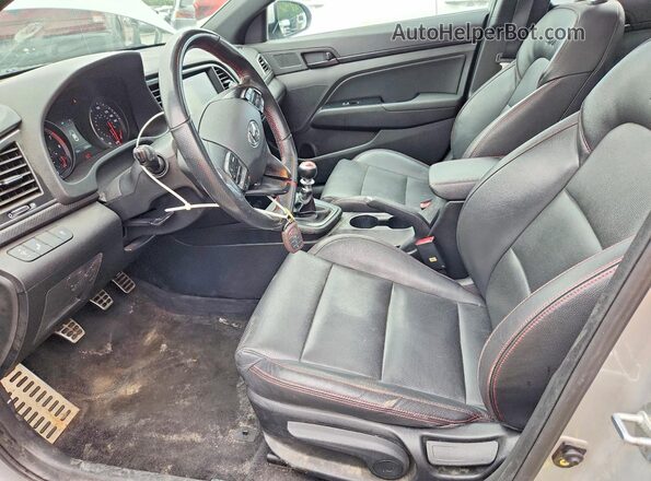 KMHD04LB9JU522251 2018 HYUNDAI ELANTRA Silver წინა სალონის ხედი