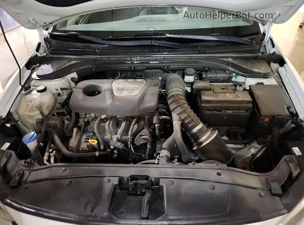 KMHD04LB9JU522251 2018 HYUNDAI ELANTRA Silver 