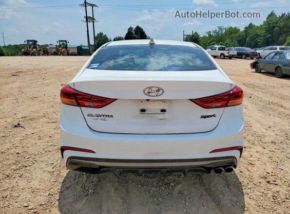 KMHD04LB9JU553872 2018 HYUNDAI ELANTRA White Հետևի տեսք