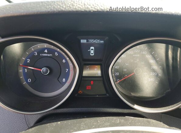 KMHD35LH1GU264009 2016 HYUNDAI ELANTRA Gray ხელსაწყოთა პანელის ხედი