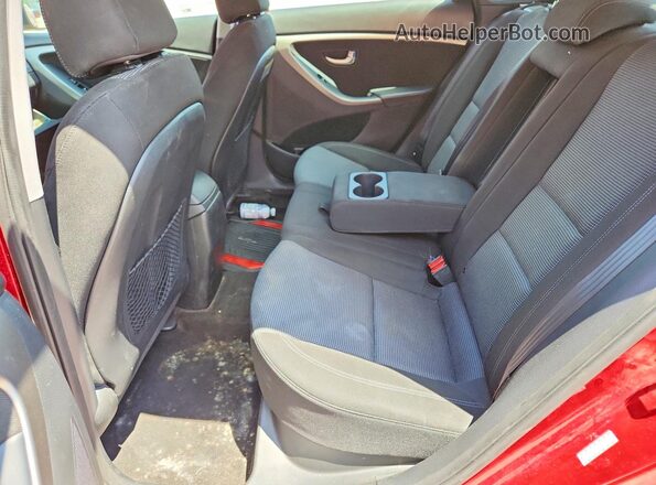 KMHD35LH2GU326274 2016 HYUNDAI ELANTRA Red უკანა სავარძლების ხედი