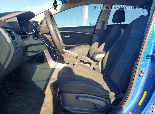 KMHD35LH2HU361074 2017 HYUNDAI ELANTRA Синий Вид салона спереди