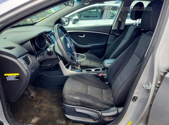 KMHD35LH2HU368249 2017 HYUNDAI ELANTRA Silver Front interior view