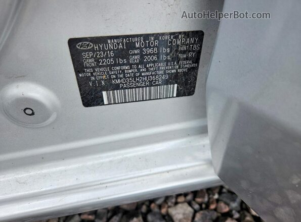 KMHD35LH2HU368249 2017 HYUNDAI ELANTRA Silver Engine compartment view