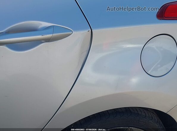 KMHD35LH2HU370860 2017 HYUNDAI ELANTRA GT Silver Vista frontal