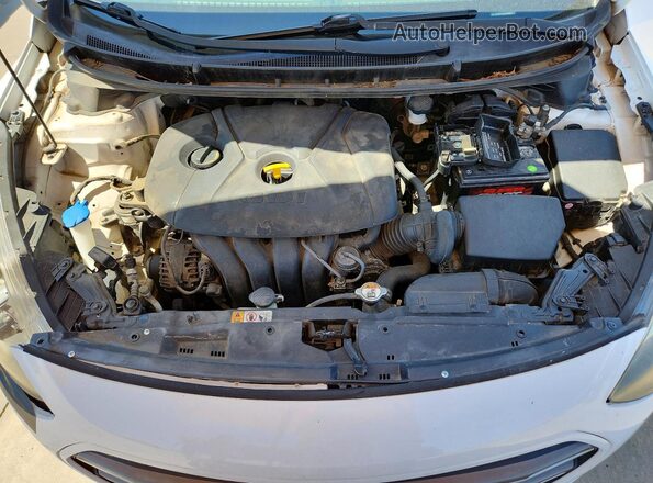 KMHD35LH4GU252971 2016 HYUNDAI ELANTRA White Սալոնի հետևի տեսք