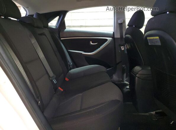 KMHD35LH6GU319277 2016 HYUNDAI ELANTRA White უკანა სავარძლების ხედი