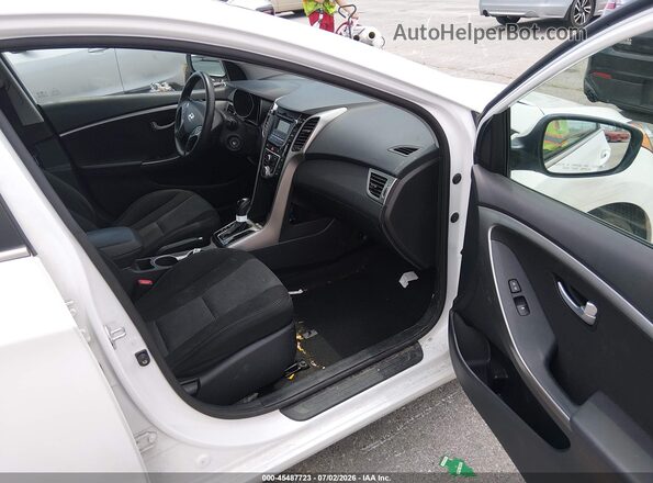 KMHD35LH6GU329971 2016 HYUNDAI ELANTRA GT White Սալոնի դիմացի տեսք