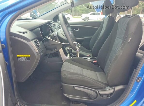 KMHD35LH7HU360017 2017 HYUNDAI ELANTRA Синий Вид салона спереди