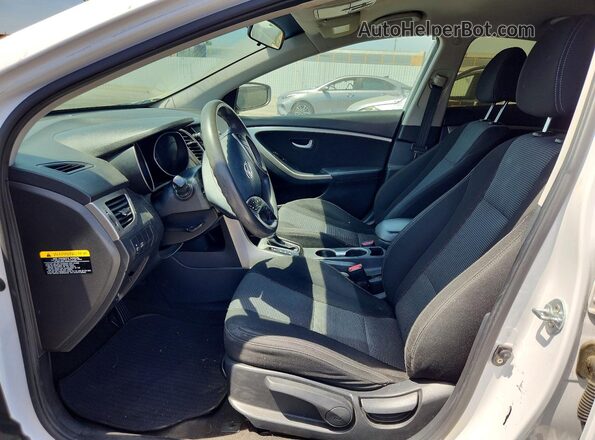 KMHD35LH9GU252092 2016 HYUNDAI ELANTRA Белый Вид салона спереди