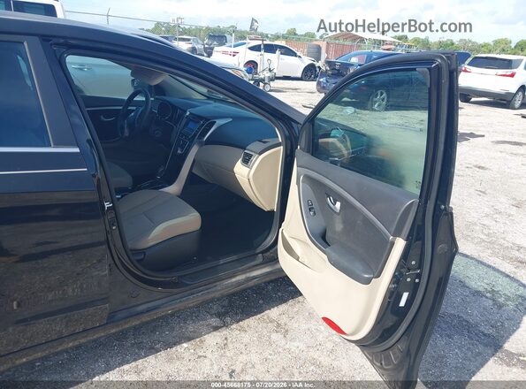 KMHD35LH9GU335229 2016 HYUNDAI ELANTRA GT Black Front interior view