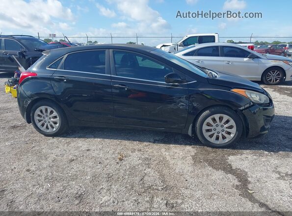 KMHD35LH9GU335229 2016 HYUNDAI ELANTRA GT Black Rear interior view