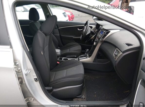 KMHD35LHXHU384392 2017 HYUNDAI ELANTRA GT Silver Widok wnętrza z przodu