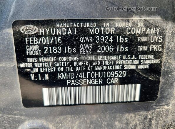 KMHD74LF0HU109529 2017 HYUNDAI ELANTRA Silver Vista del compartimento del motor