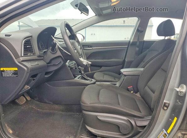 KMHD74LF0JU557243 2018 HYUNDAI ELANTRA Gray Front interior view