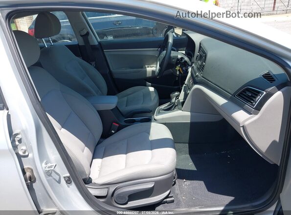 KMHD74LF1HU323669 2017 HYUNDAI ELANTRA Silver Սալոնի դիմացի տեսք