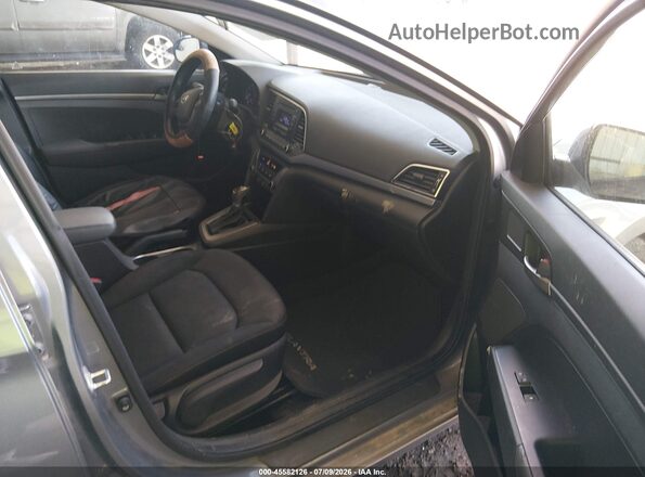 KMHD74LF1JU596391 2018 HYUNDAI ELANTRA Серый Вид салона спереди