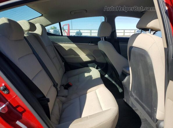 KMHD74LF2HU390362 2017 HYUNDAI ELANTRA Red უკანა სავარძლების ხედი
