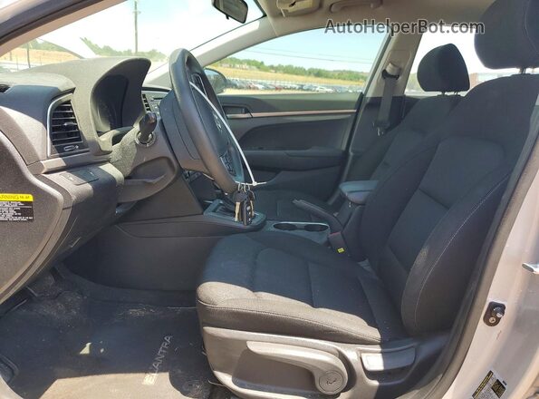 KMHD74LF2JU611626 2018 HYUNDAI ELANTRA Silver Vista interior delantera