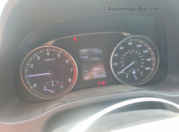KMHD74LF4HU391948 2017 HYUNDAI ELANTRA Silver Vista del cuadro de instrumentos
