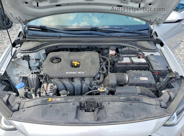 KMHD74LF4HU396731 2017 HYUNDAI ELANTRA Серебряный Вид задней части салона