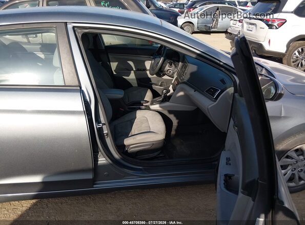 KMHD74LF6HU072406 2017 HYUNDAI ELANTRA Gray წინა სალონის ხედი