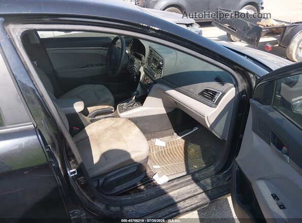 KMHD74LF6HU156239 2017 HYUNDAI ELANTRA Black Вид салону спереду