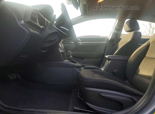 KMHD74LF6KU812009 2019 HYUNDAI ELANTRA Серебряный Вид салона спереди