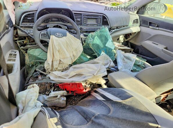 KMHD74LF7HU087593 2017 HYUNDAI ELANTRA Silver Առջևի վահանակի տեսք