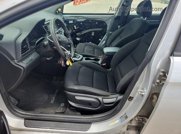 KMHD74LF7KU808972 2019 HYUNDAI ELANTRA Серебряный Вид салона спереди