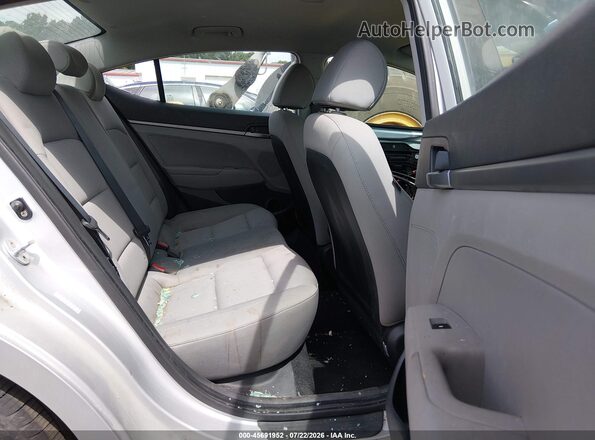KMHD74LF8HU070964 2017 HYUNDAI ELANTRA Silver VIN կոդի պիտակի տեսք