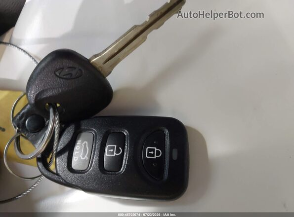 KMHD74LF8HU099445 2017 HYUNDAI ELANTRA Gray Вид панелі приладів