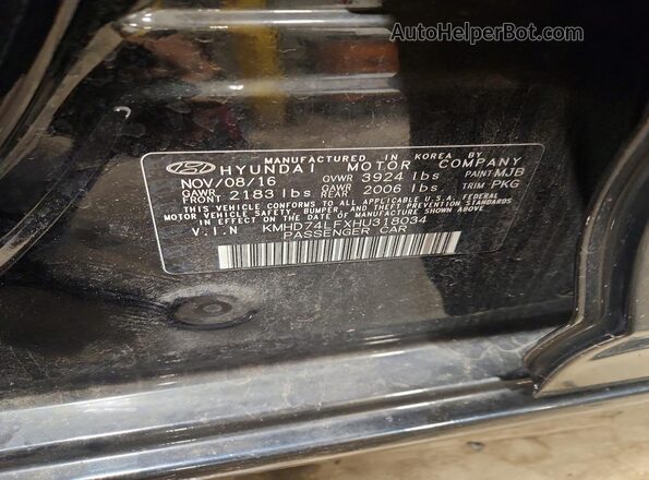KMHD74LFXHU318034 2017 HYUNDAI ELANTRA Black Widok komory silnika