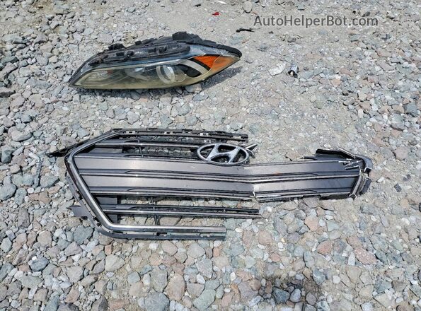 KMHD74LFXHU357920 2017 HYUNDAI ELANTRA Silver ძრავის განყოფილების ხედი