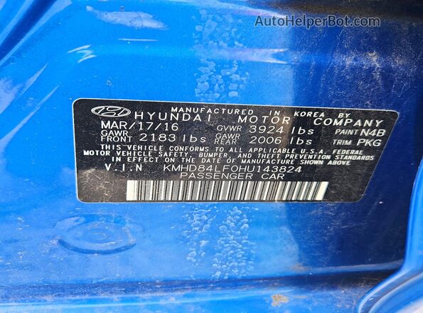 KMHD84LF0HU143824 2017 HYUNDAI ELANTRA Blue ძრავის განყოფილების ხედი