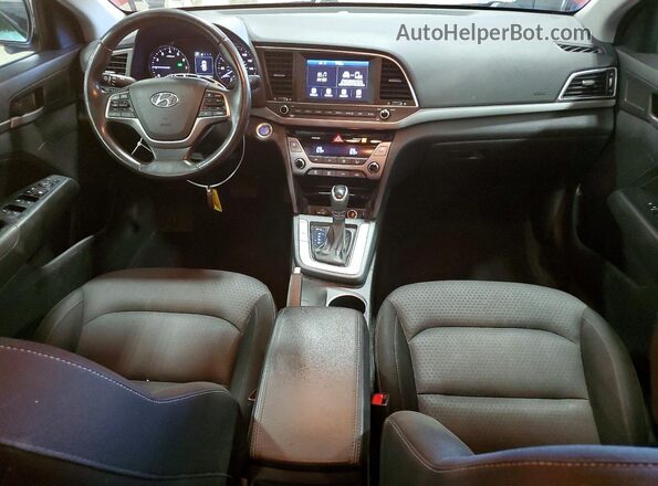 KMHD84LF0HU250176 2017 HYUNDAI ELANTRA Красный Вид панели приборов