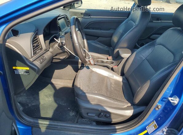 KMHD84LF0HU303829 2017 HYUNDAI ELANTRA Blue Front interior view