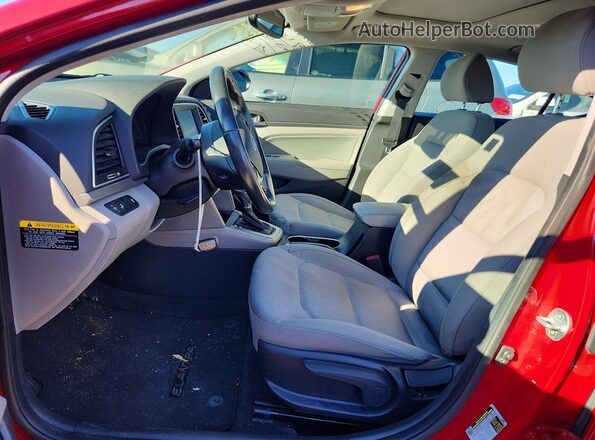 KMHD84LF0JU698181 2018 HYUNDAI ELANTRA Красный Вид салона спереди
