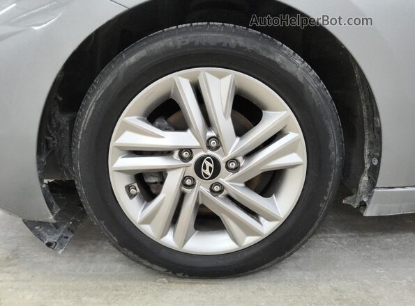 KMHD84LF0KU791980 2019 HYUNDAI ELANTRA Серебряный 