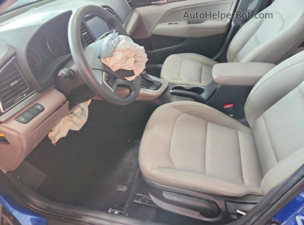 KMHD84LF1HU060628 2017 HYUNDAI ELANTRA Blue Widok wnętrza z przodu