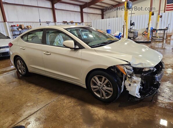 KMHD84LF1HU102599 2017 HYUNDAI ELANTRA Beige Delantero derecho