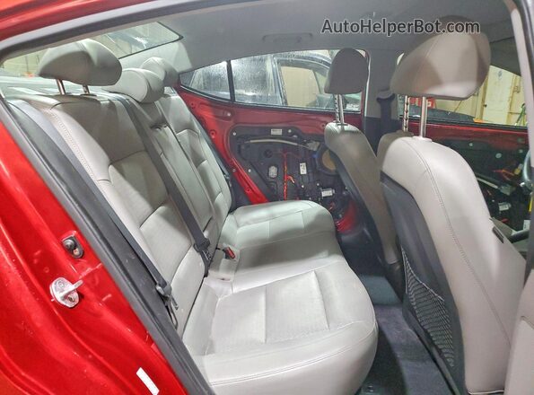 KMHD84LF1HU134923 2017 HYUNDAI ELANTRA Red უკანა სავარძლების ხედი