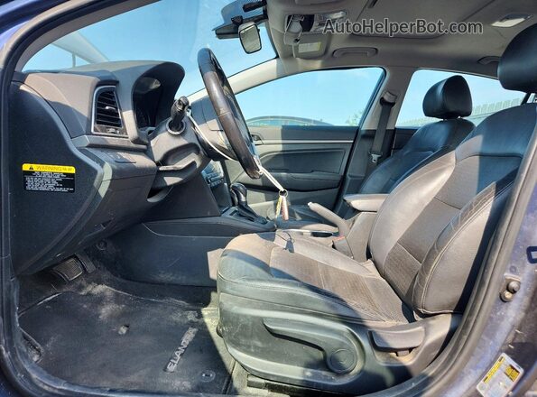 KMHD84LF1JU480802 2018 HYUNDAI ELANTRA Blue Widok wnętrza z przodu