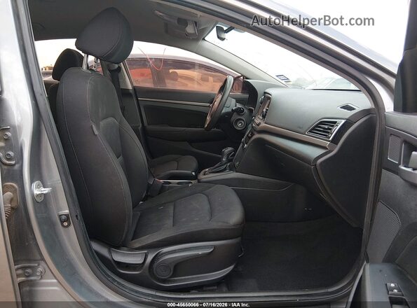 KMHD84LF2JU608786 2018 HYUNDAI ELANTRA Gray Vista interior delantera